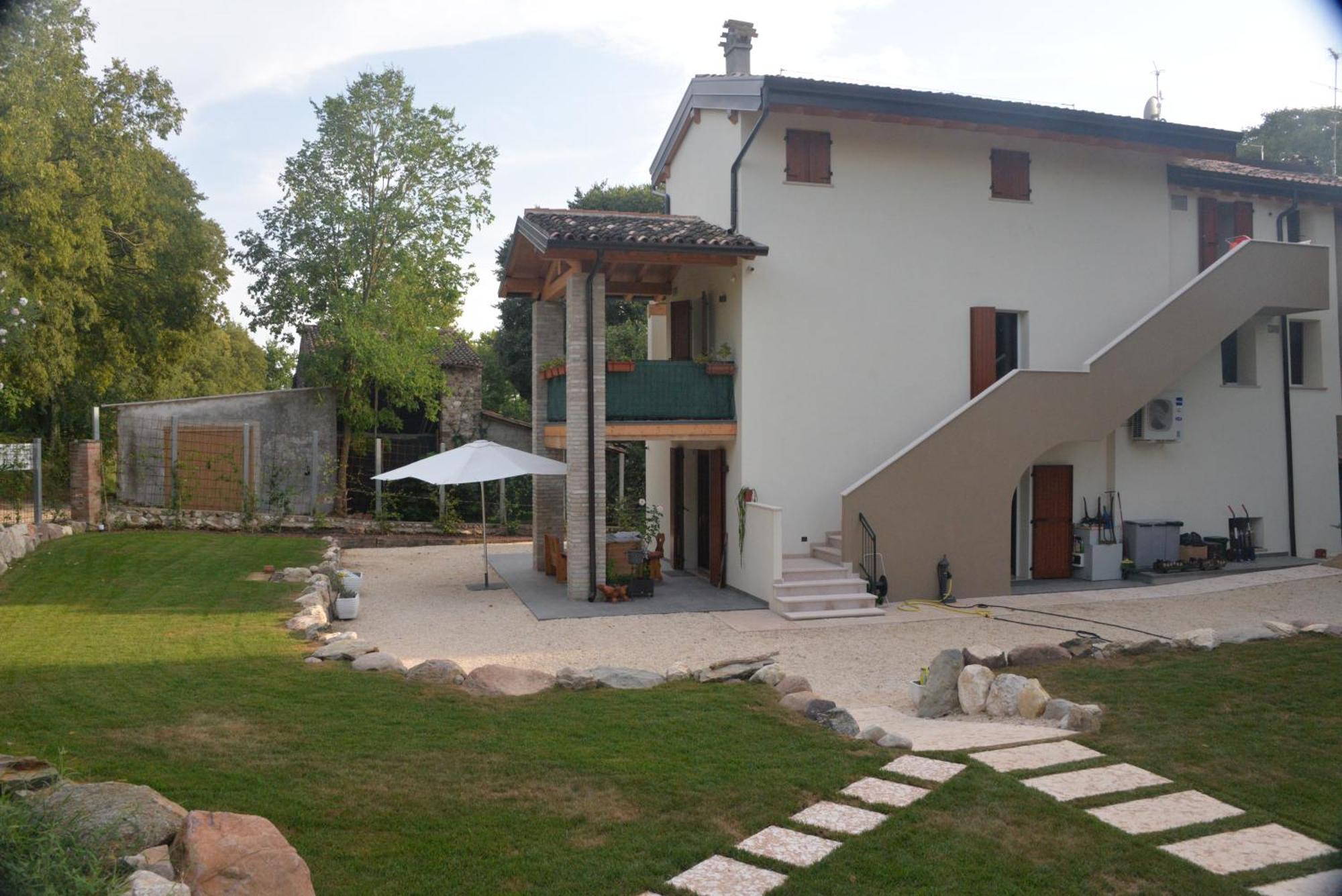 Casa Dei Colli Hotel Monzambano Exterior photo